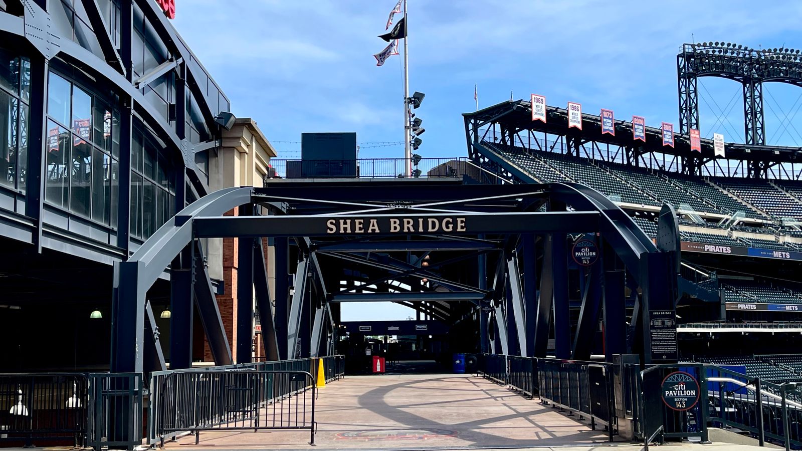 Pirates vs. Mets, 7:10 p.m. taken in New York (Live coverage). Photo by GREG MACAFEE / DKPS